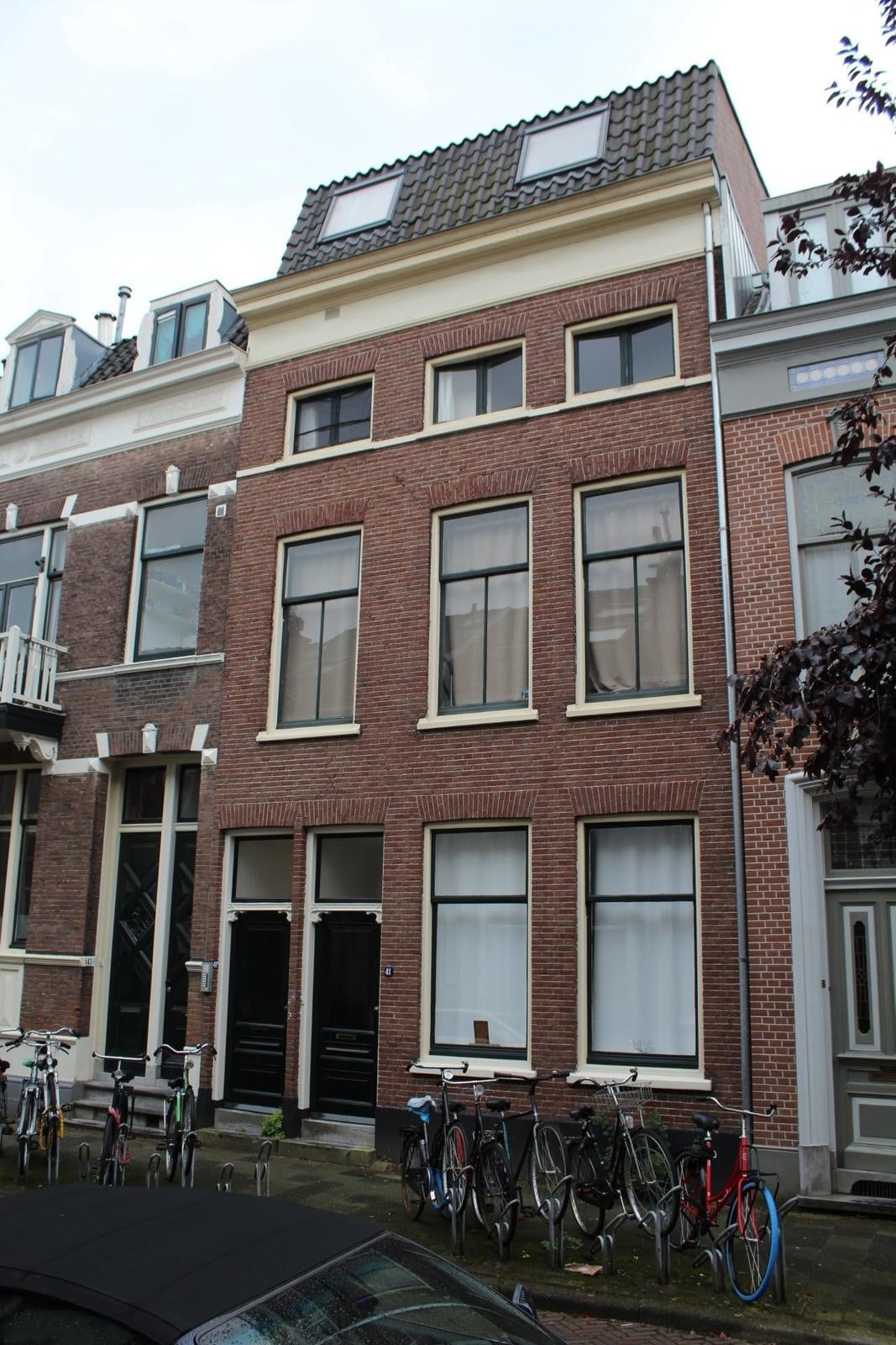Woning aan de Mgr. Van de Weteringstraat te Utrecht