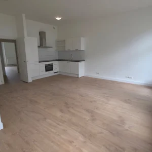 Woning aan de Nieuwe Binnenweg te Rotterdam