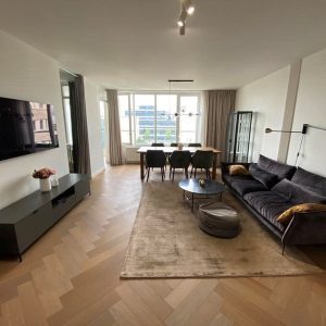 Woning aan de Omval te Amsterdam