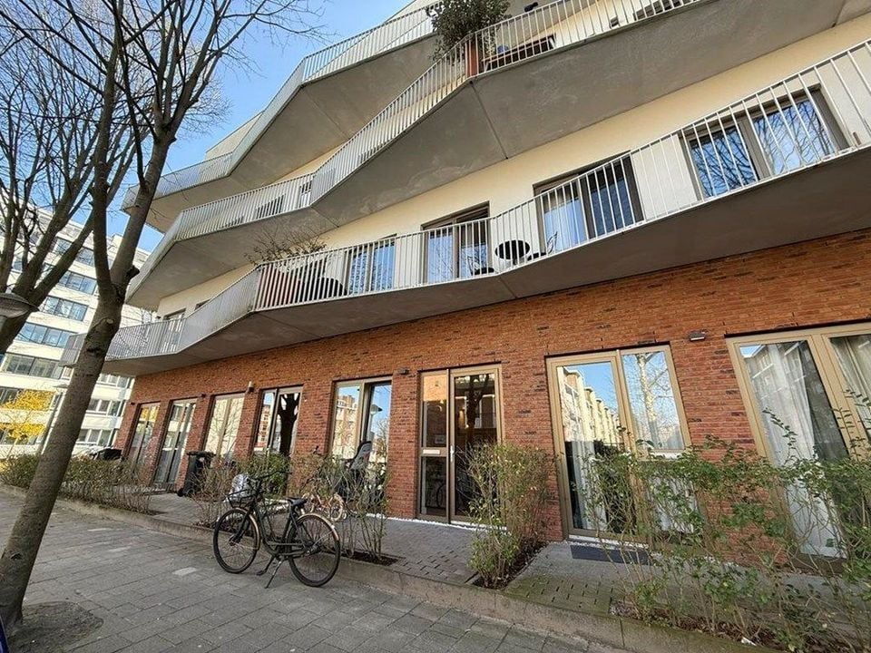 Woning aan de President Kennedyplantsoen te Amsterdam