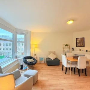 Woning aan de Reitdiepstraat te Amsterdam