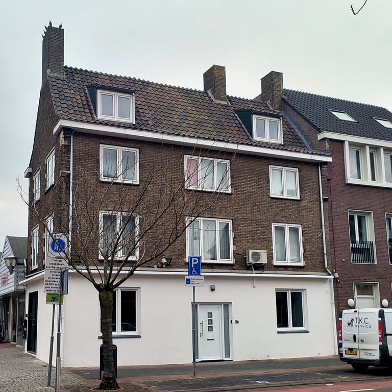 Woning aan de Rijksweg Centrum te Geleen