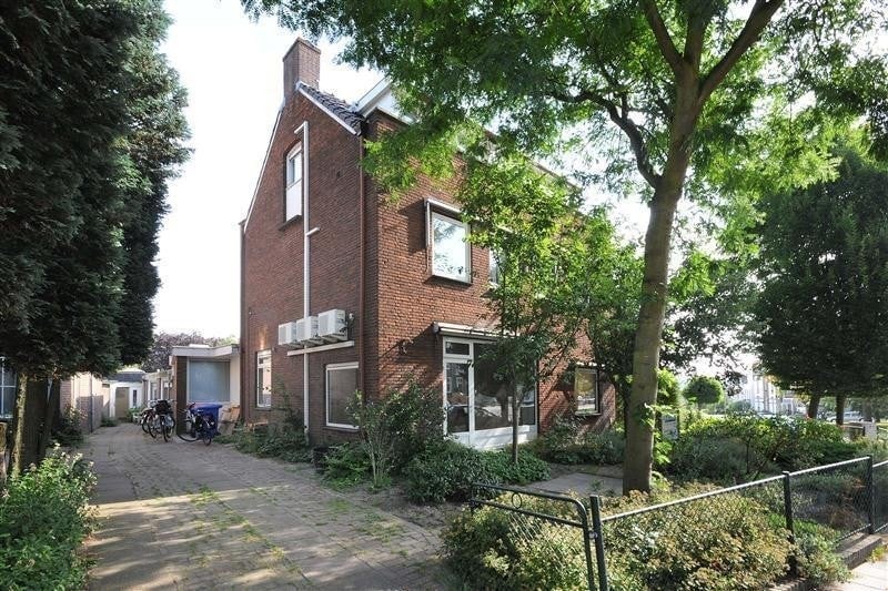 Woning aan de Van Lawick van Pabststraat te Arnhem