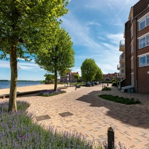 Woning aan de Zomerkade te Huizen