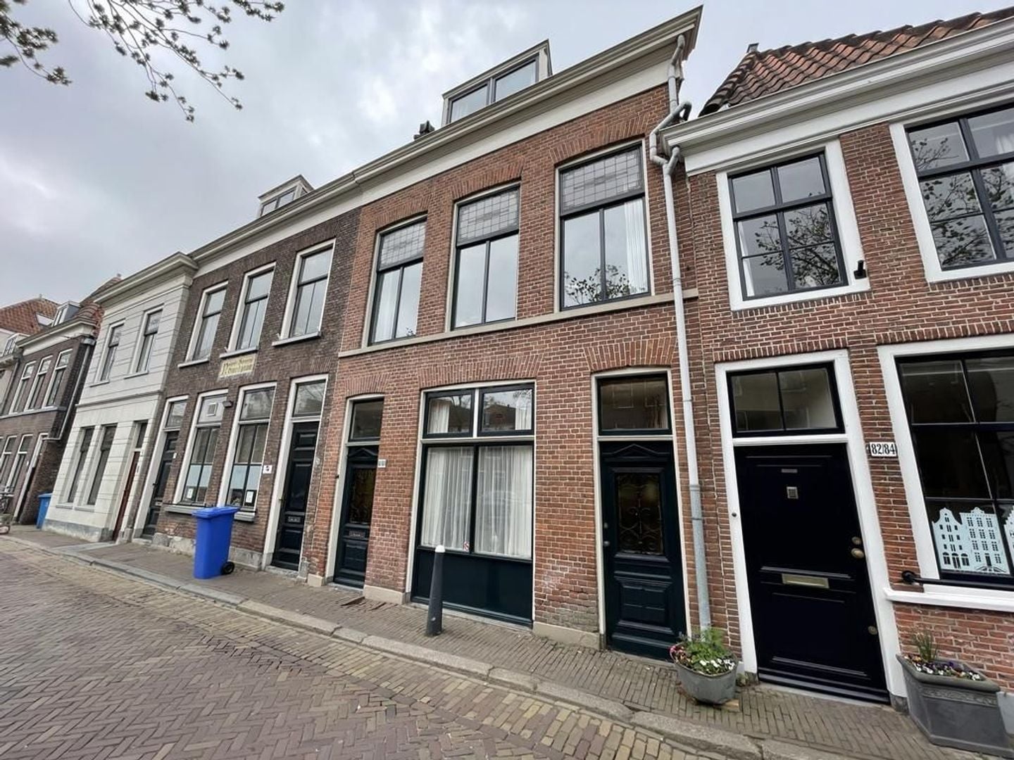 Woning aan de Achterom te Delft