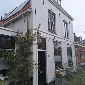 Woning aan de Buitenwatersloot te Delft