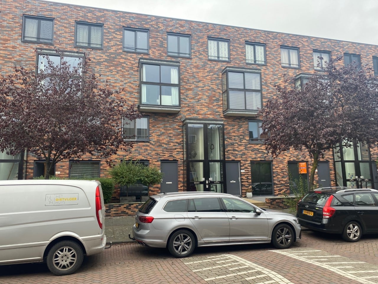Woning aan de J.H. van den Broekstraat te Rotterdam