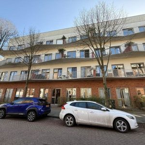 Woning aan de President Kennedyplantsoen te Amsterdam