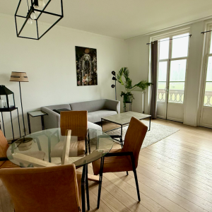 Woning aan de Van Hogenhoucklaan te Den Haag