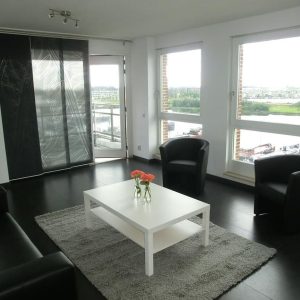 Woning aan de Cas Oorthuyskade te Amsterdam