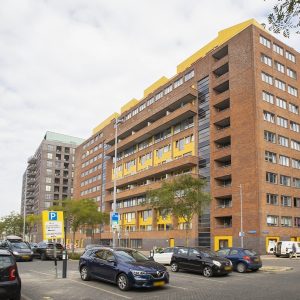 Woning aan de Cor Kieboomplein te Rotterdam