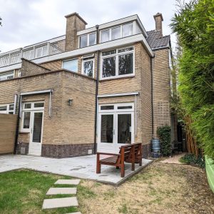 Woning aan de De Poorterstraat te Den Haag