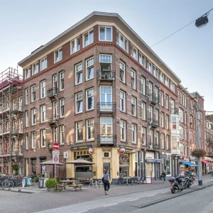 Woning aan de Eerste Constantijn Huygensstraat te Amsterdam