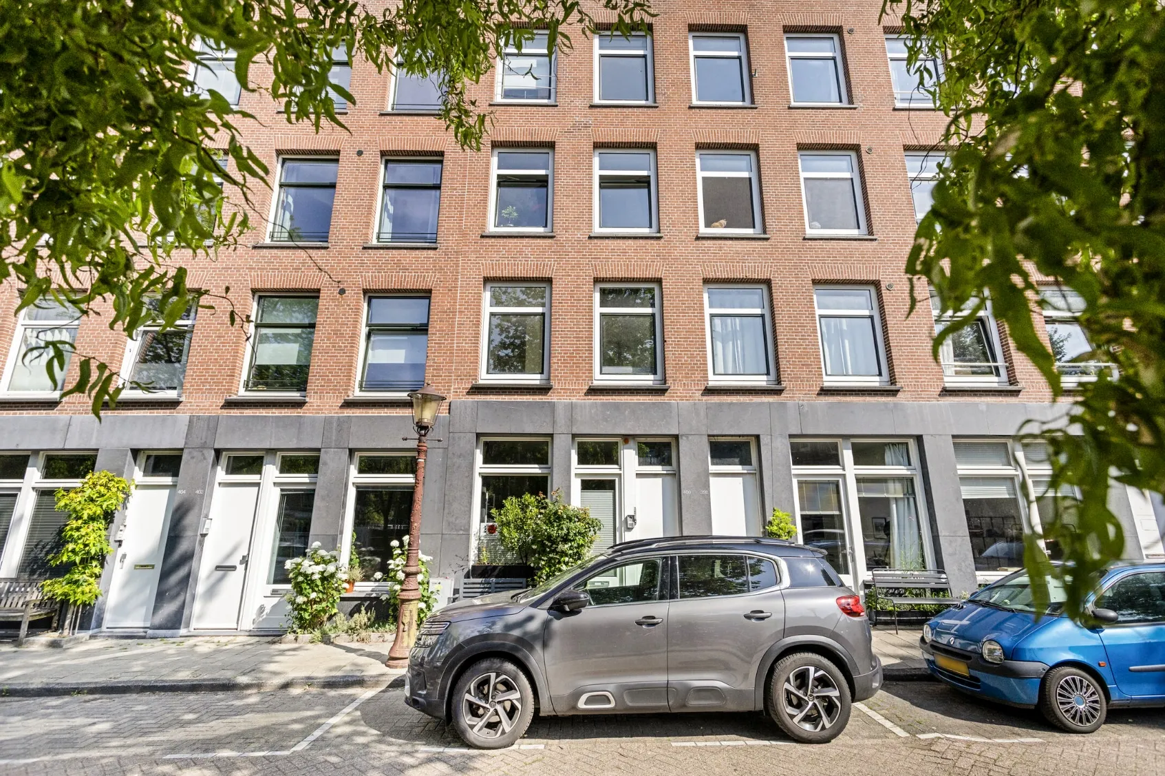 Woning aan de Jacob van Lennepkade te Amsterdam