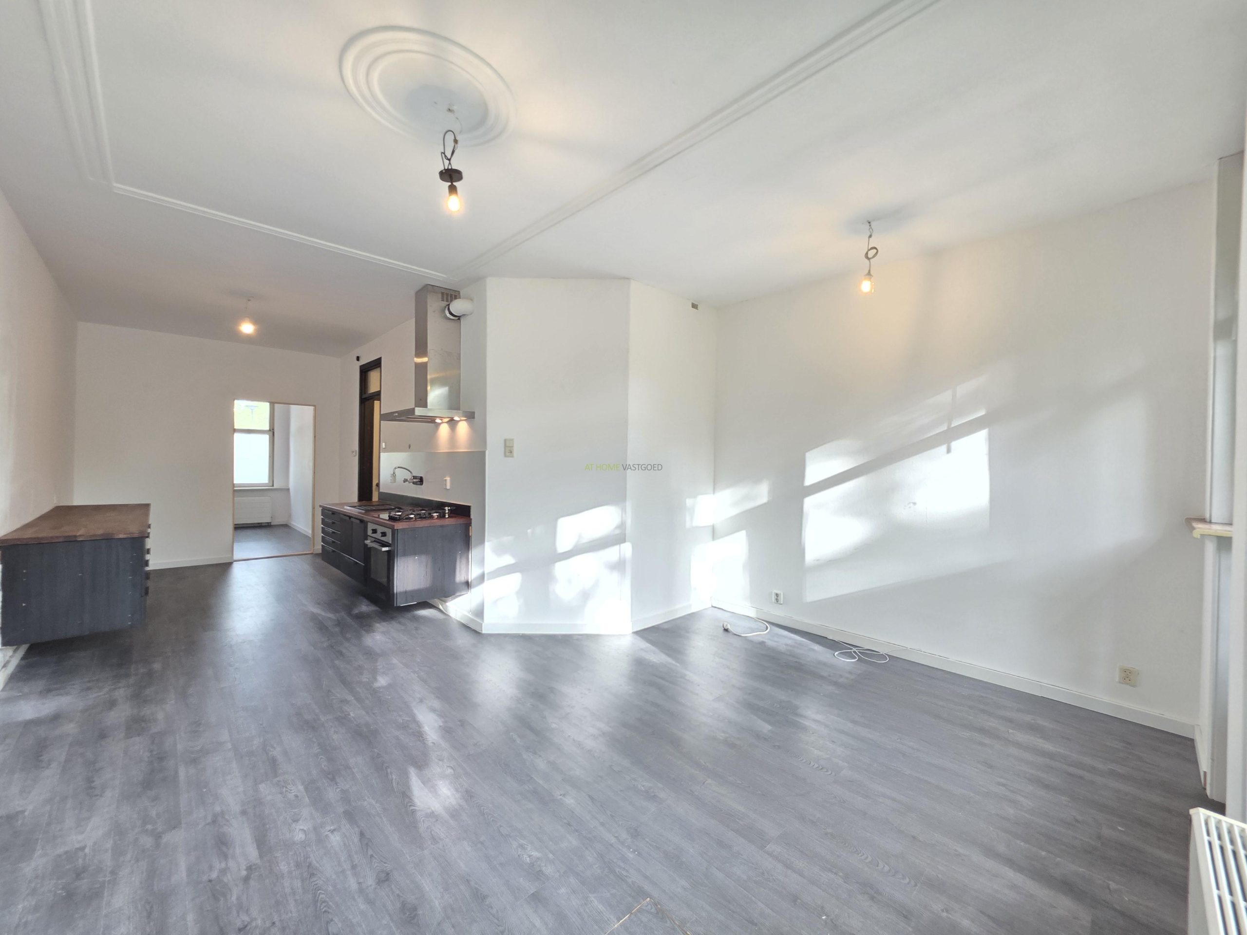 Woning aan de Mathenesserdijk te Rotterdam