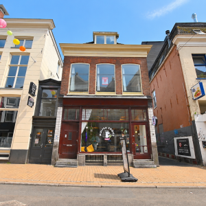Woning aan de Oosterstraat te Groningen