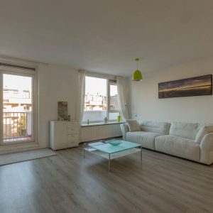 Woning aan de Remmerdenplein te Amsterdam