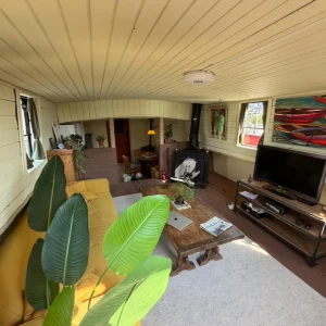 Woning aan de Silodam te Amsterdam