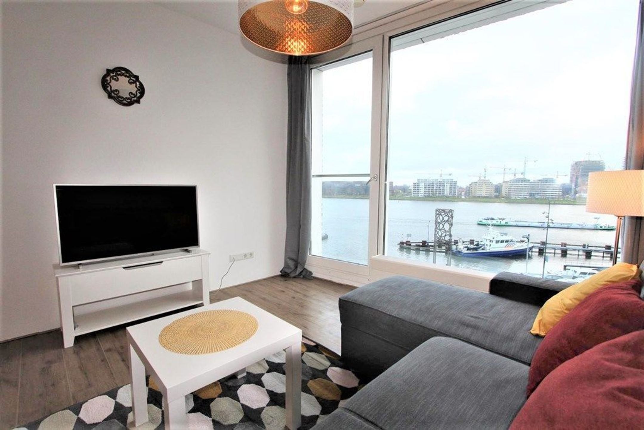 Woning aan de Westerdoksdijk te Amsterdam
